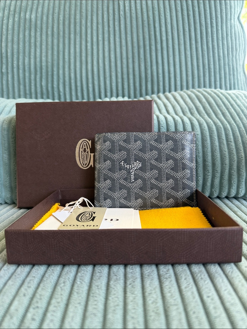 Goyard Gray Chevron Bifold Wallet